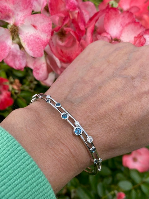 Silver Mini Blue Fantasia Bangle Bangle Amore   