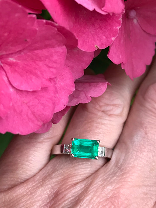 18ct White gold emerald and diamond trilogy ring Ring Buchwald   