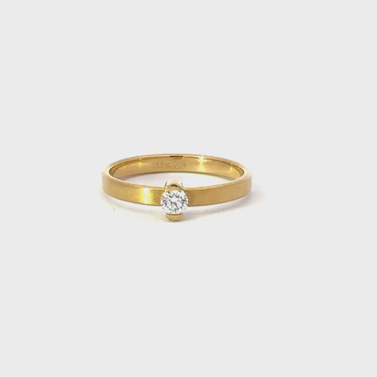 18ct yellow gold brilliant cut 0.15ct natural diamond ring size N