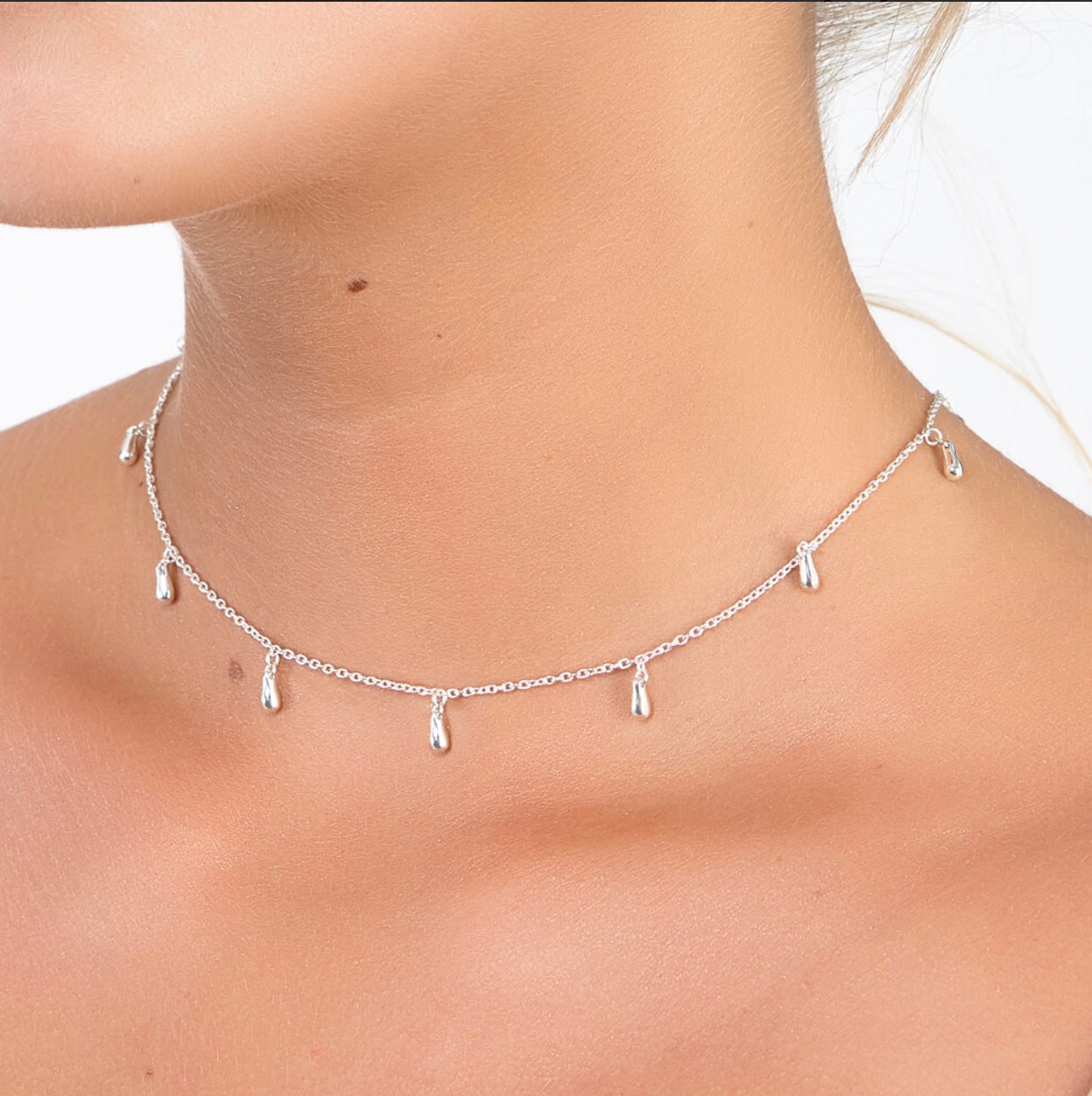 Silver necklace 2025 choker style